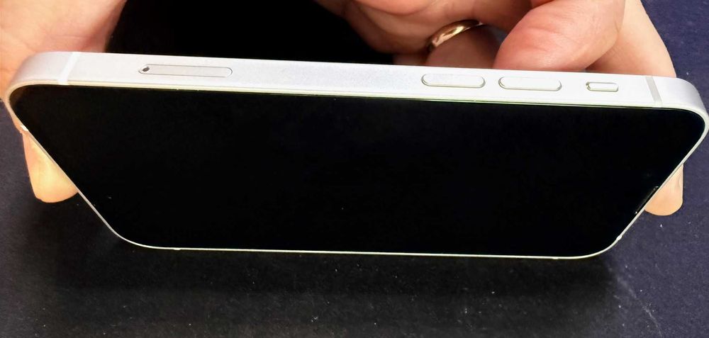 Vând Iphone 13 mini 128GB Starlight (alb) impecabil