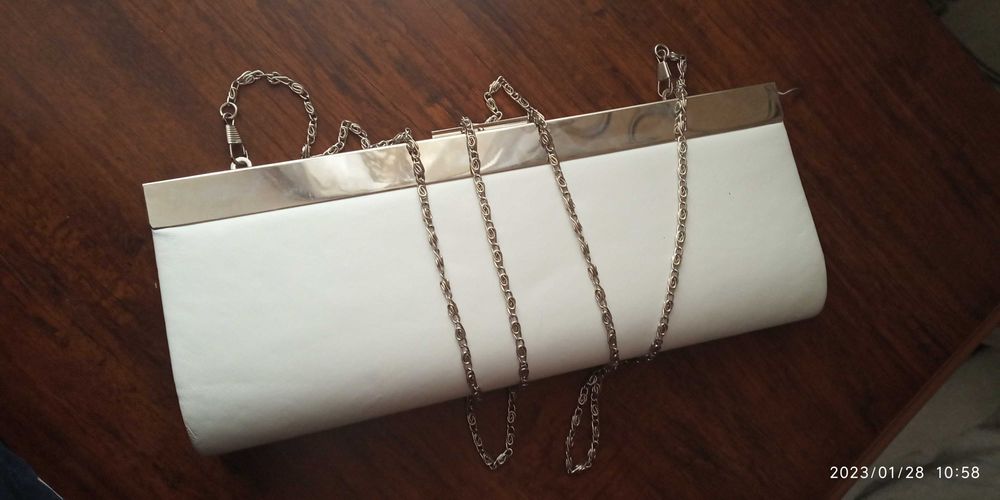 Клатч вечерний белый