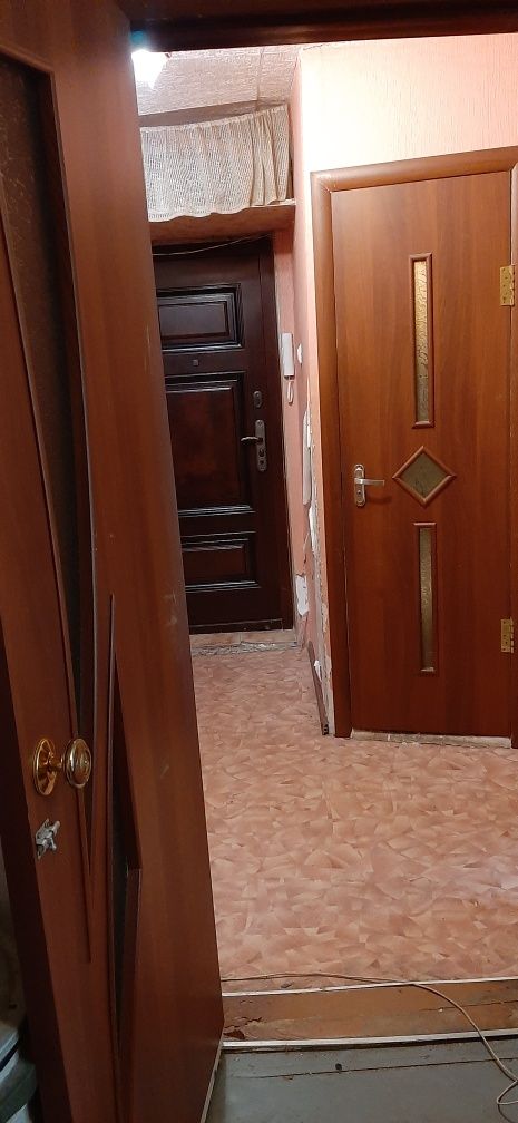 Продам 2-комнатную квартиру
