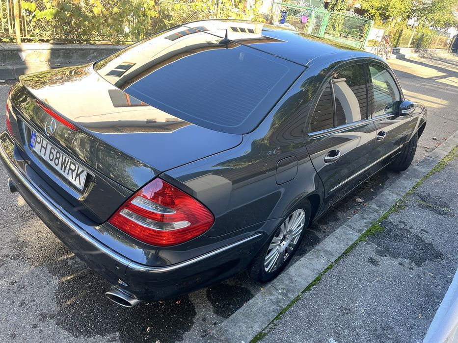 URGENT Negociabil Mercedes-Benz ClasaE (W211) E 240 V6 (177 CP) MANUAL