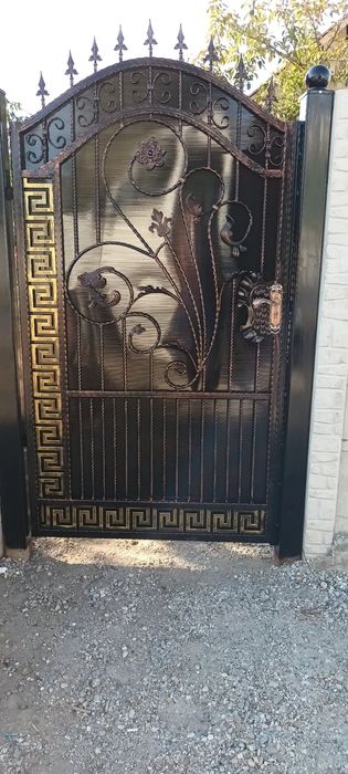 Porți din fier forjat