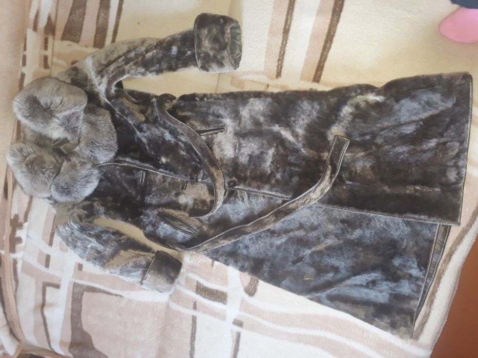 Продам натуральную шубу