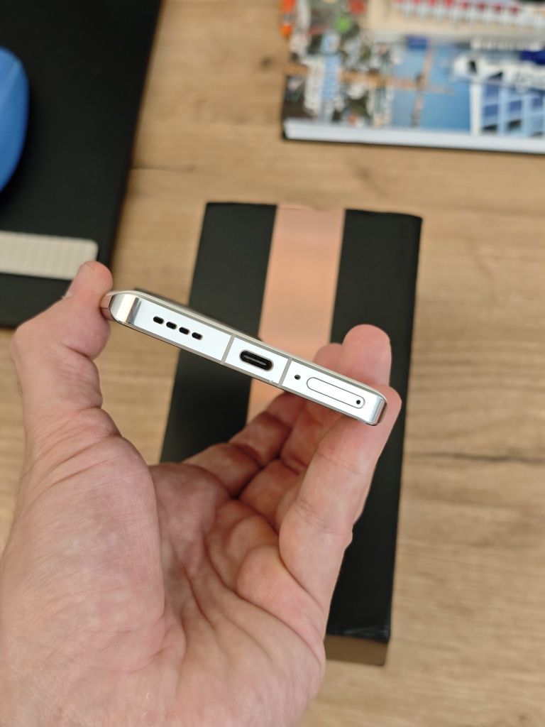 Realme GT5 PRO Fullbox, Camere TOP