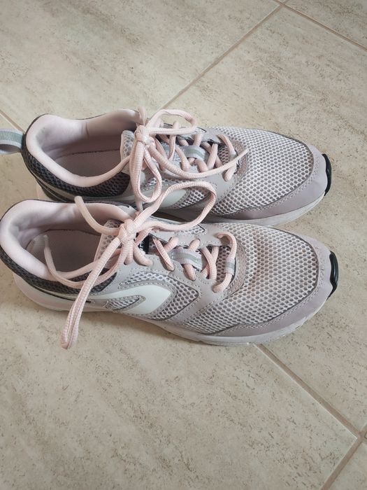 Adidași Kalenji, Decatlon, 38.