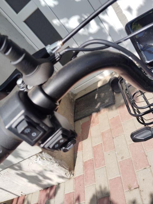 Scuter electric cu pedale nou nouț la un preț de nimica