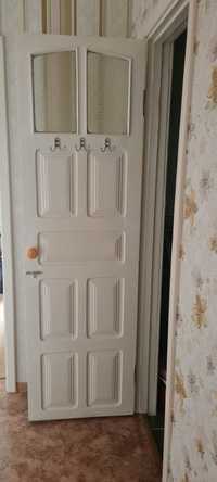 Продам деревянную дверь ширина 60 см