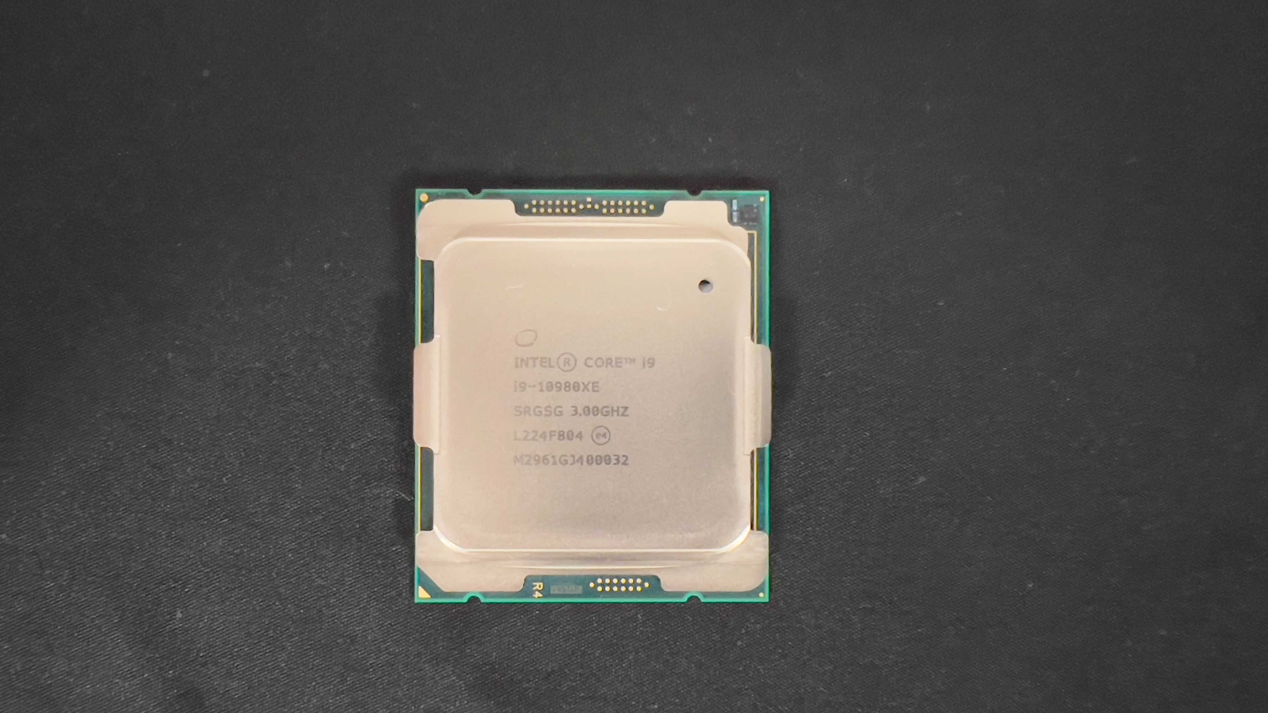 Procesor Intel i9 10980XE Extreme Edition bulk
