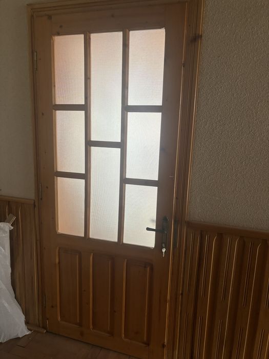 Usi lemn masiv cu toc