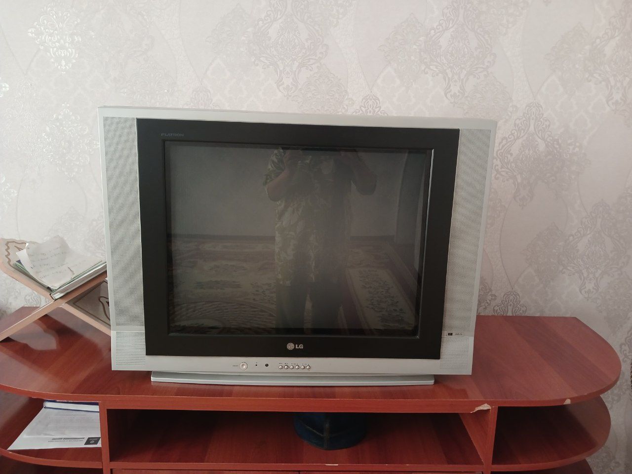 Тикув машинаси Полуавтомат, кирмошин, телевизор