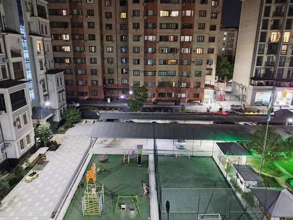 Family house 8 роддом, 4 комнатная 101м2 ЕВРО ремонт с обстановкой