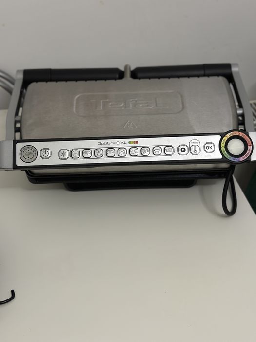 Tefal Optigrill + XL (4persoane) + tava de copt si caiet retete NOU