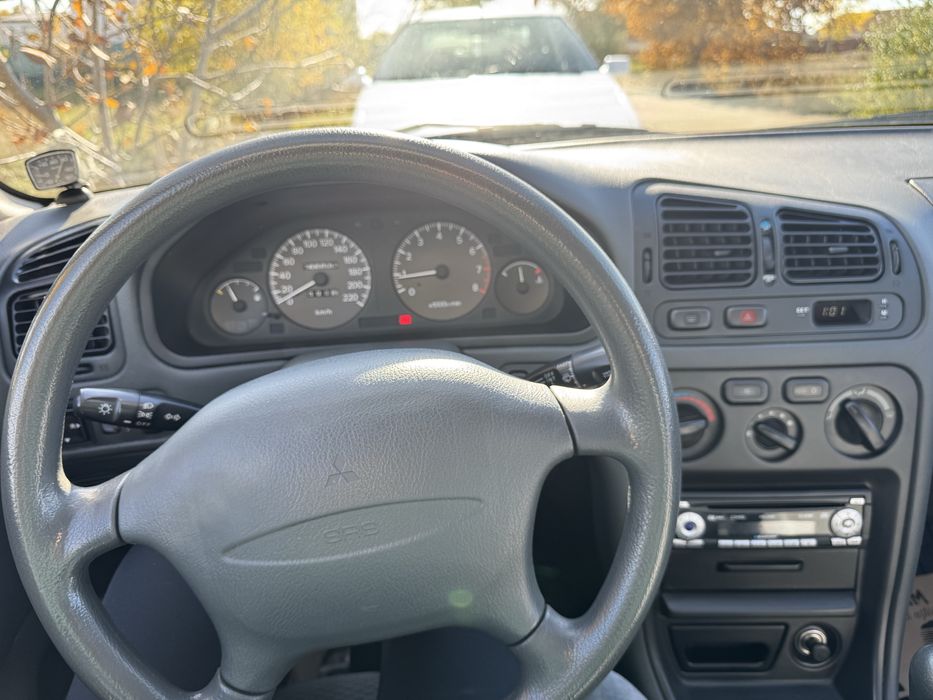 Mitsubishi Galant 1.8 benzina vehicul istoric