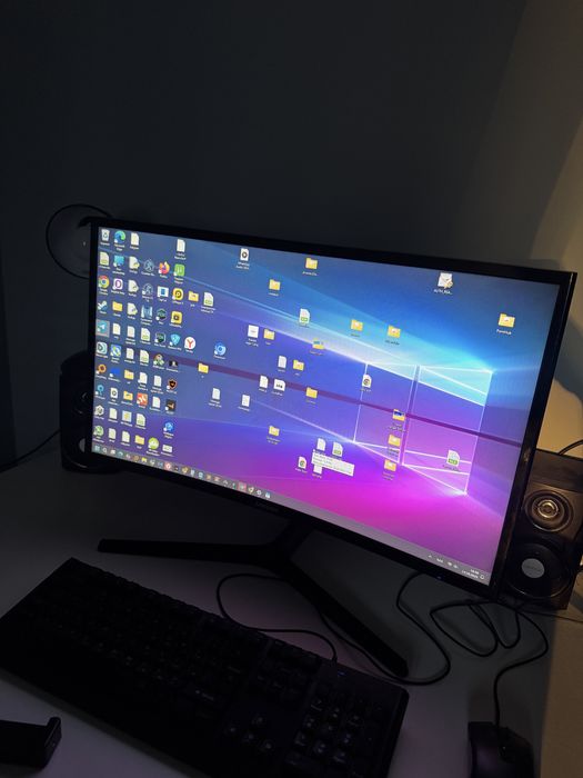 Изогнутый монитор Samsung Curved 27 дюймов 60 Гц