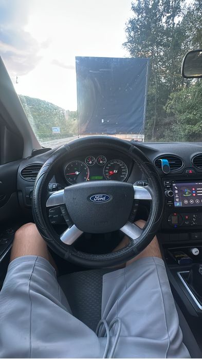 Ford focus 2 1.6 benzina 2005 defect