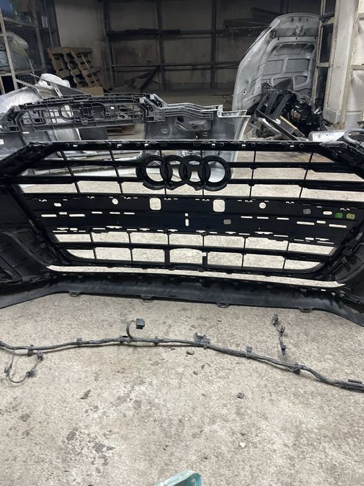 Предна броня за ауди а8 D5 оборудвана