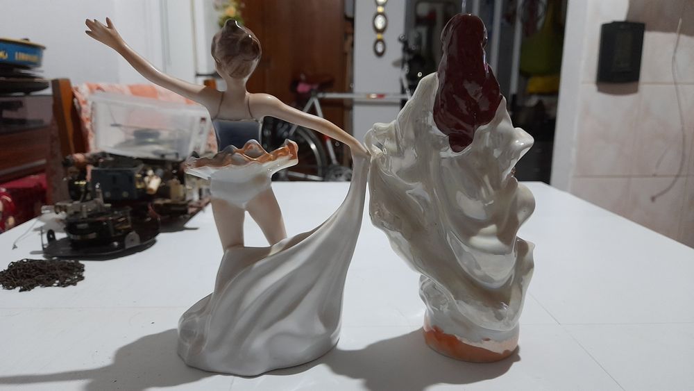 bibelou porțelan C.deArgeș