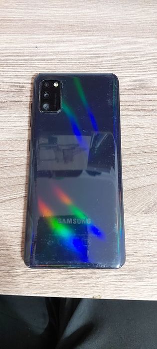 На запчасти Samsung A41/ Realme 6 pro