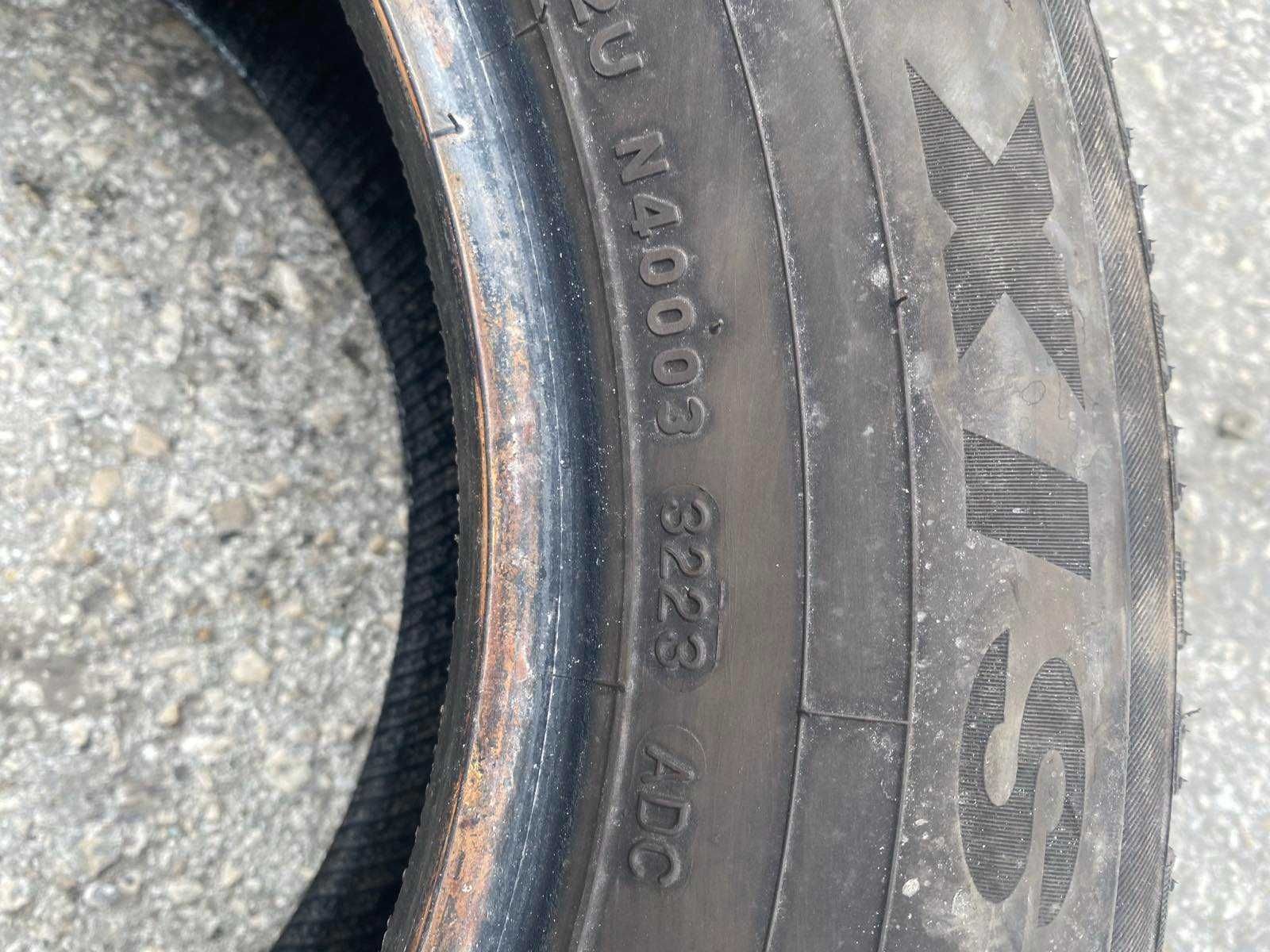 2 броя Зимни гуми Premitra 215/65 R16 Dot 3223 ном 121