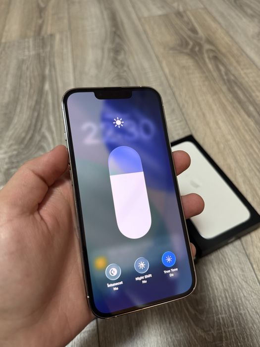 Vand iPhone 13 Pro - 94% Baterie - CA NOU