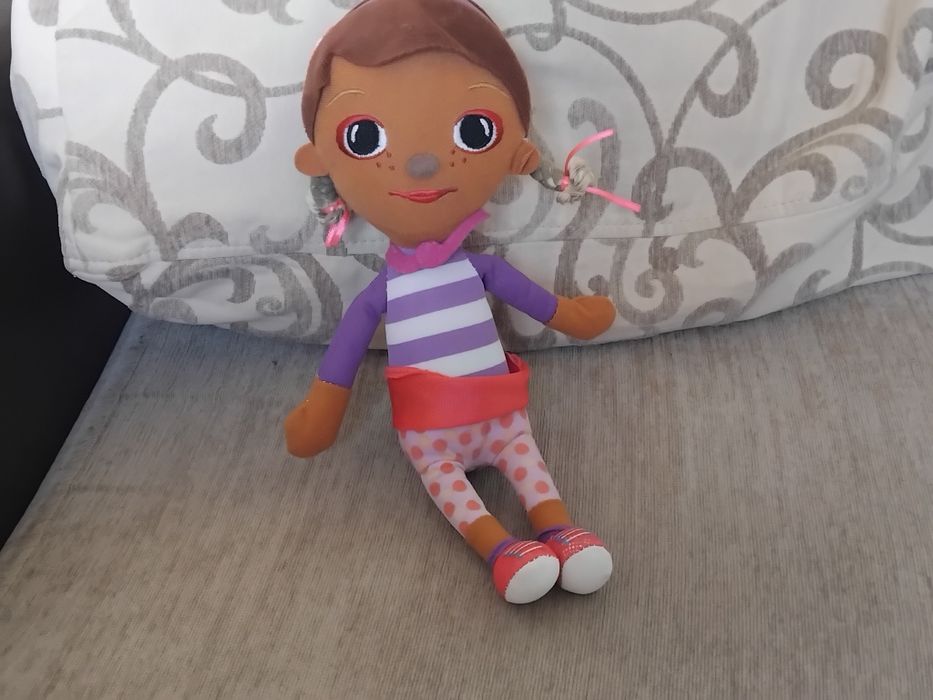 Продавам страхотна детска плюшена кукла! Търсите идеалния подарък