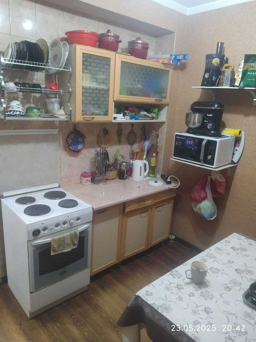 Продам  2-х комнатную на Куйлюк-6 в бывшем общежитии 2/6/9.(43,5кв.м)