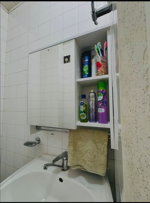 Oyna  rakvina,xojatxona,vanna uchun