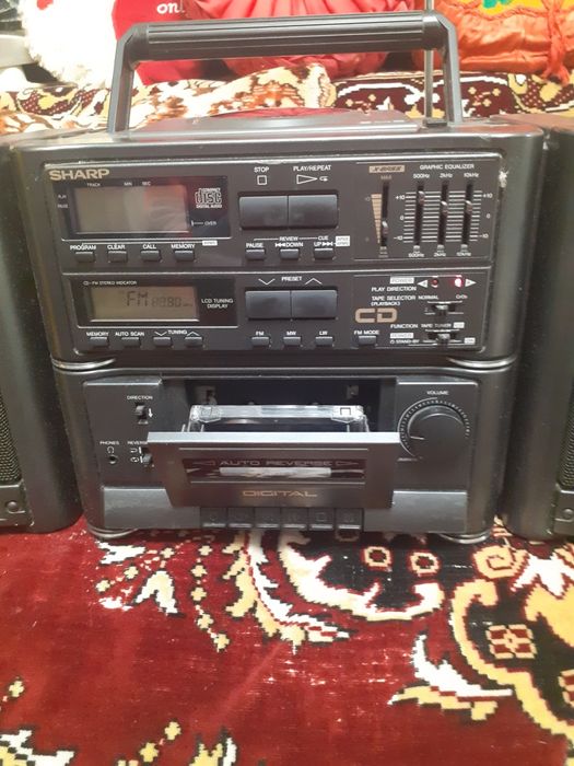 Radio Caset  SHARP GX-CD-63H