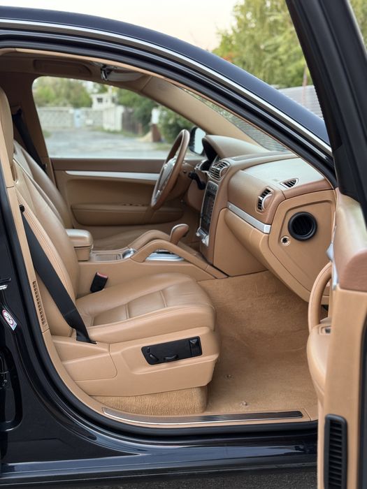 PORCHE CAYENNE S. 4.5  340 CP Extra Full Tinut In Garaj Vopsea org