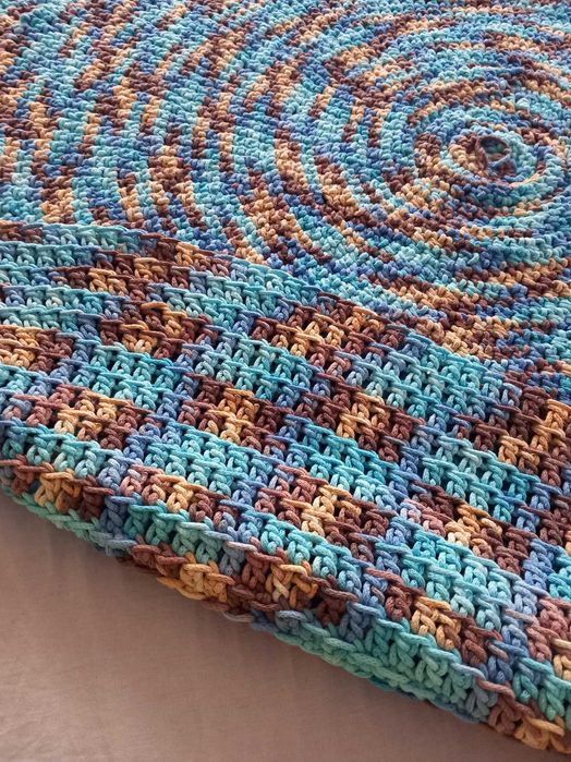 Ръчно изплетен килим -НОВ