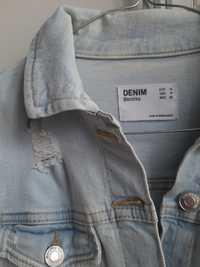 Jacheta din denim Bershka