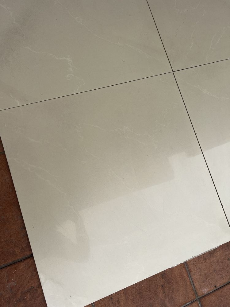 Vand Granit 60x60  22 mp impecabil