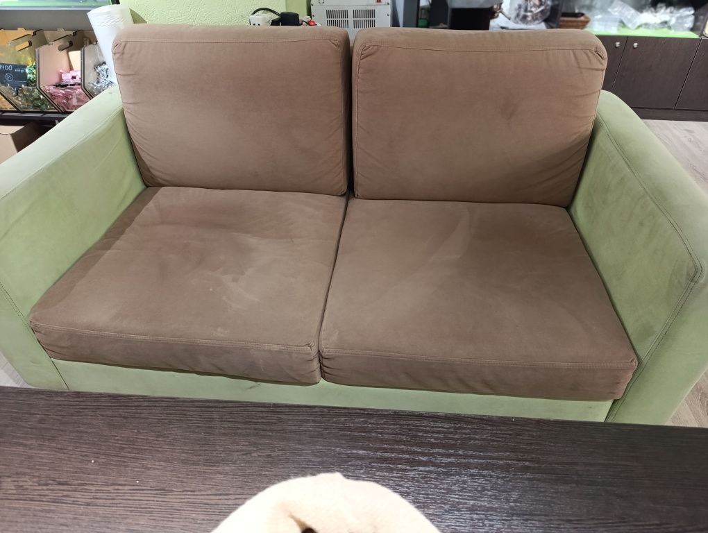 Продам диван в отличном состоянии