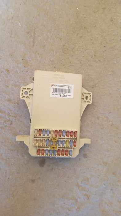 Блок предохранителя Киа Серато