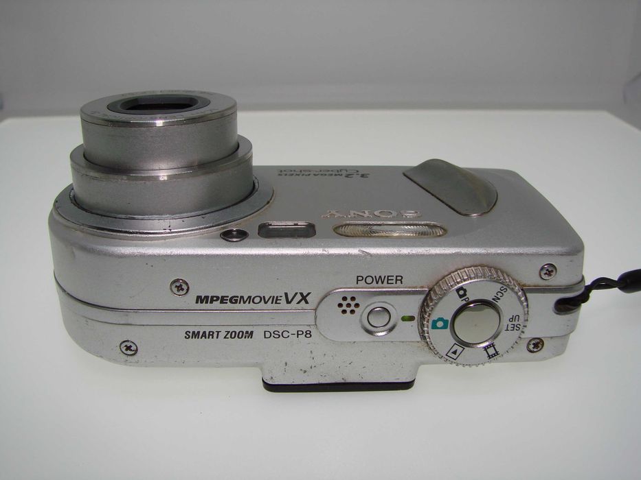 Sony Cybershot DSC-P8 Компактен фотоапарат Ретро Класика, 3.2MP