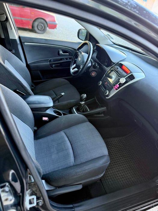 Киа сийд 2011г 1.6 crdi 115 кс 6500 лв