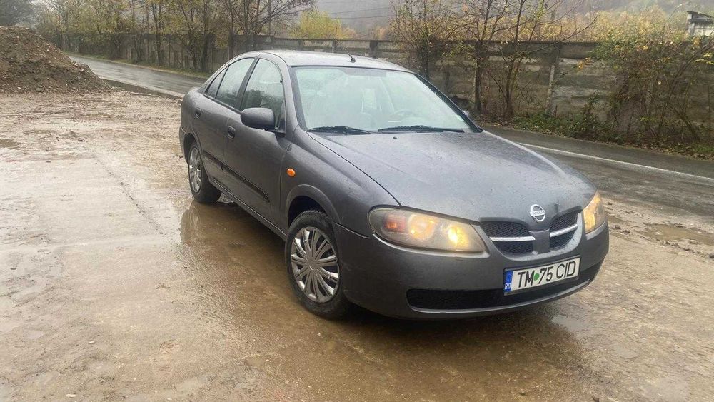 Vand Nissan Almera aflat intr-o stare foarte buna