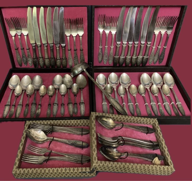 Мельхиоровый набор столовых приборов