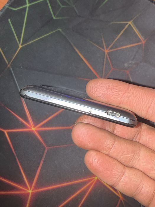 Vand telefon Philips S326 utilizat