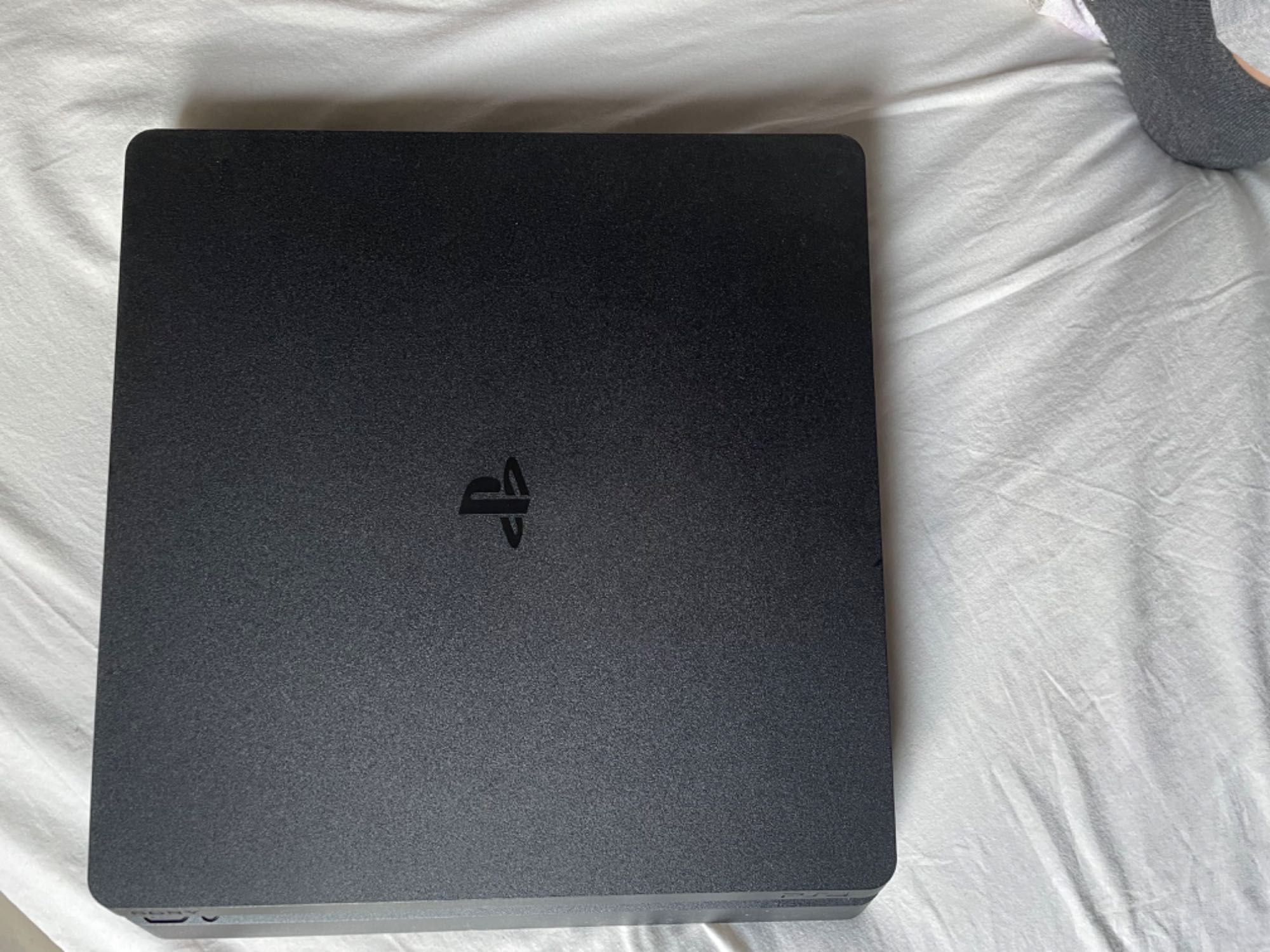 PlayStation 4 (почистван често)