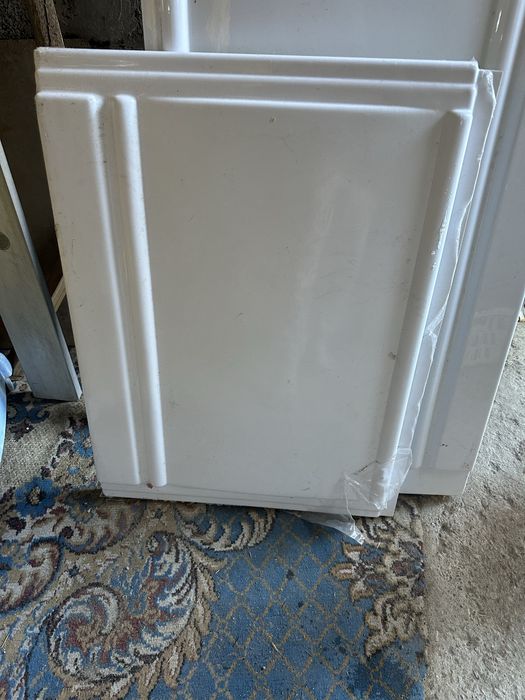 Panou frontal si panou lateral