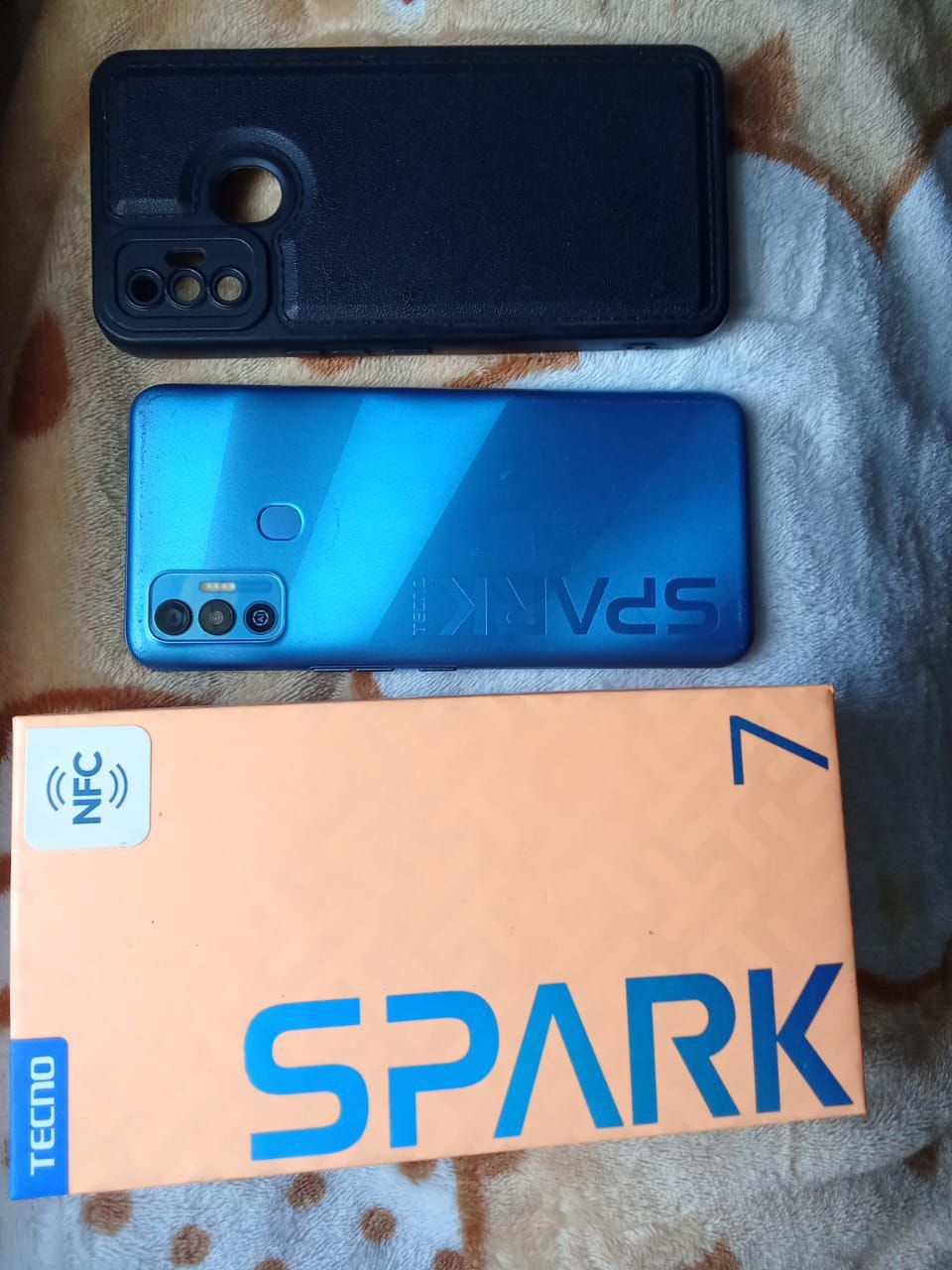 Продам телефон Tecno spark 7 
25k.   Писать лс