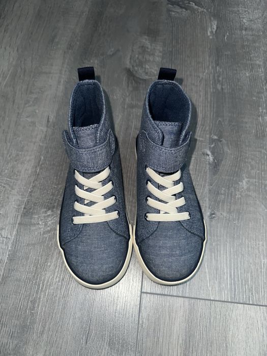 Vand doua perechi de papuci h&m marimea 27