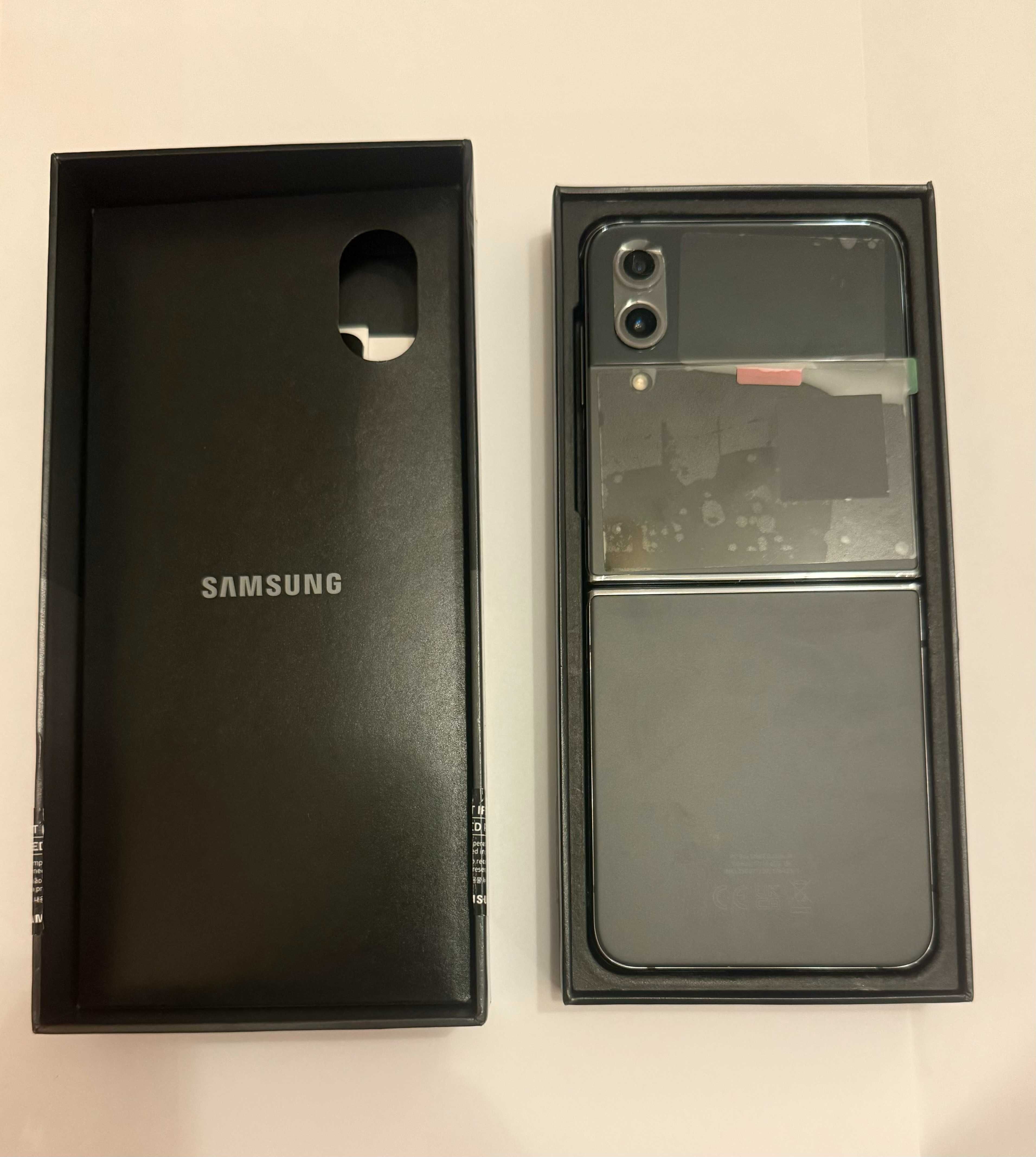 Samsung Galaxy Z Flip4, 128GB, 8GB RAM, 5G