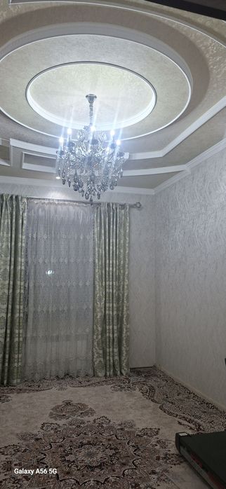 Uchastka sotiladi 11.5 sotix, 6 xona, 2 ta oshxona , 3 ta sanuzel