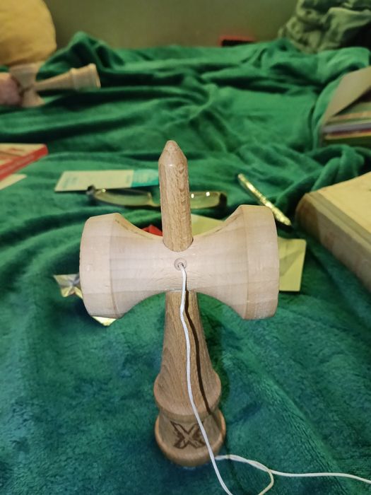 Kendama. X folosita de câteva ori