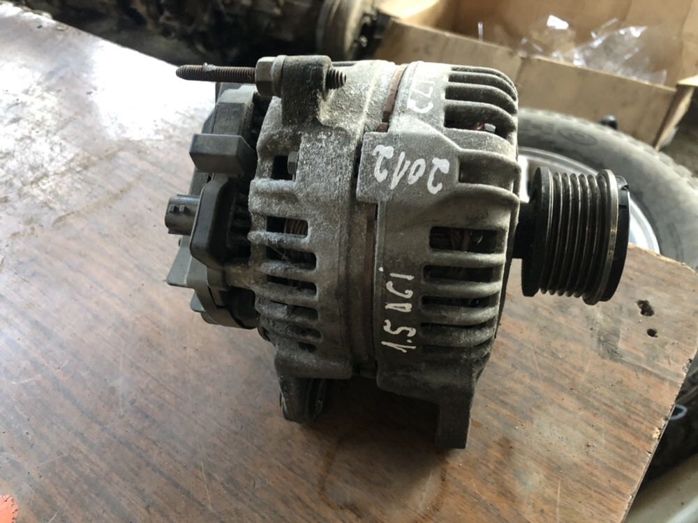 Alternator Renault/Dacia Clio 3/Logan/Laguna1.5Dci 2012