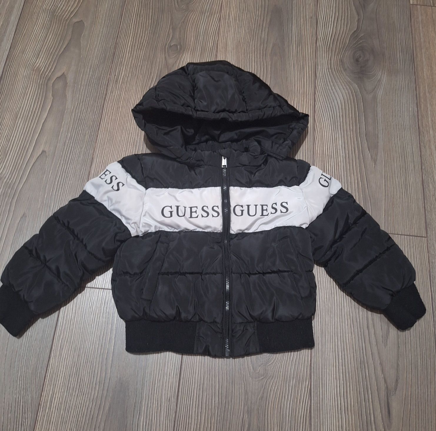 Зимно яке и елек на  Guess 3г