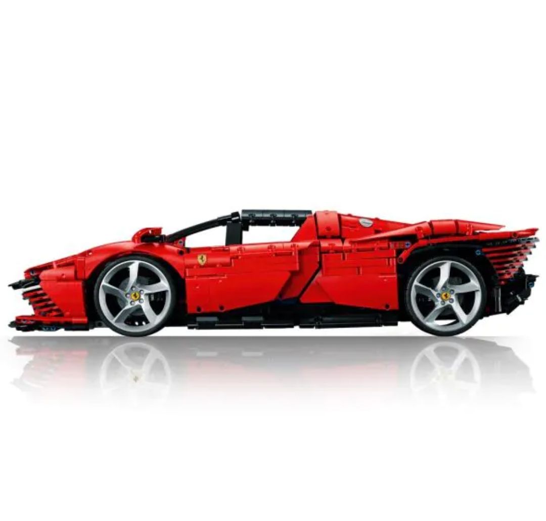 LEGO® Technic - Ferrari Daytona SP3, 3778 части. Нови и запечатани !