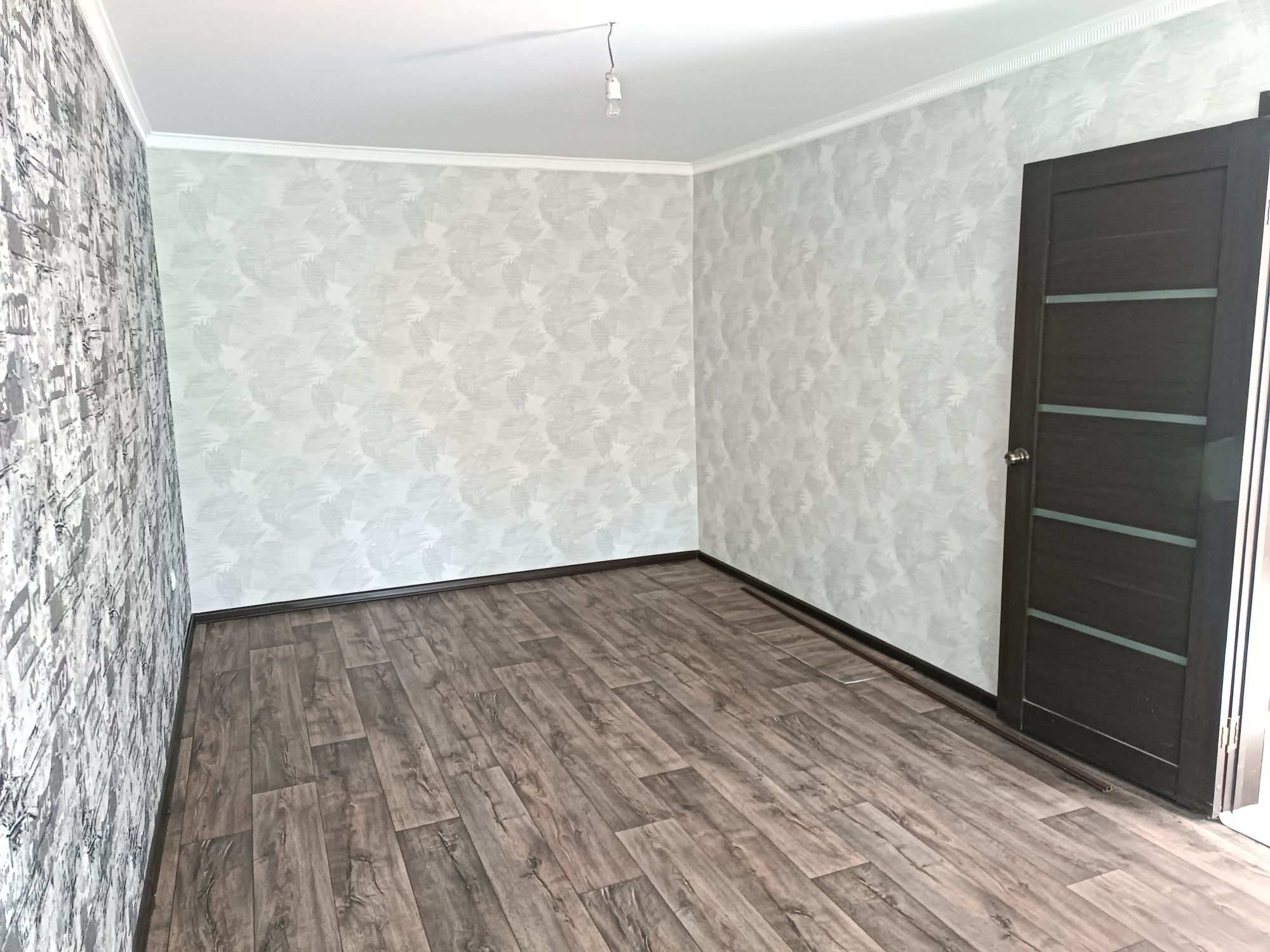 Продам однокомнатную квартиру г.Лисаковск 2мик-он, 18 дом, 1 этаж