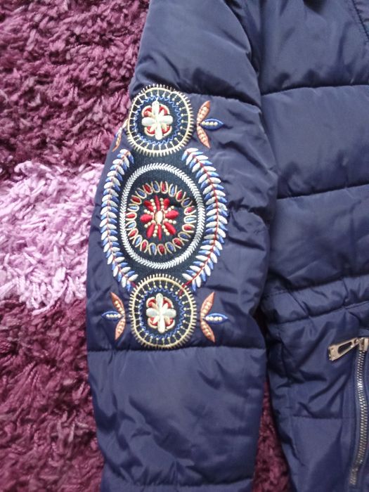 Geacă damă brodată.